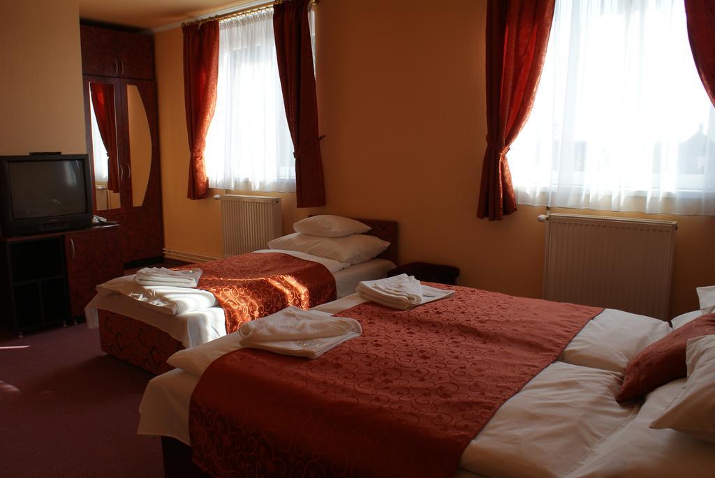 Hotel Palota City Budapesta Cameră foto